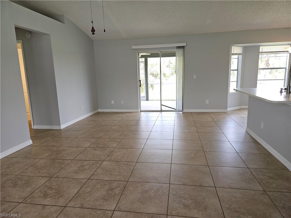 743 Testerman Ct Property Photo 4
