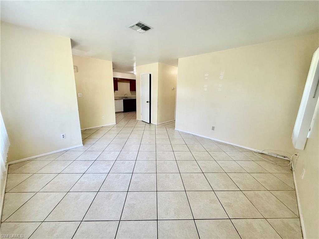 516 Parkside St Property Photo 10