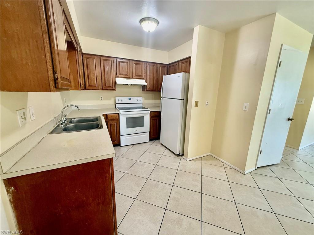 516 Parkside St Property Photo 13