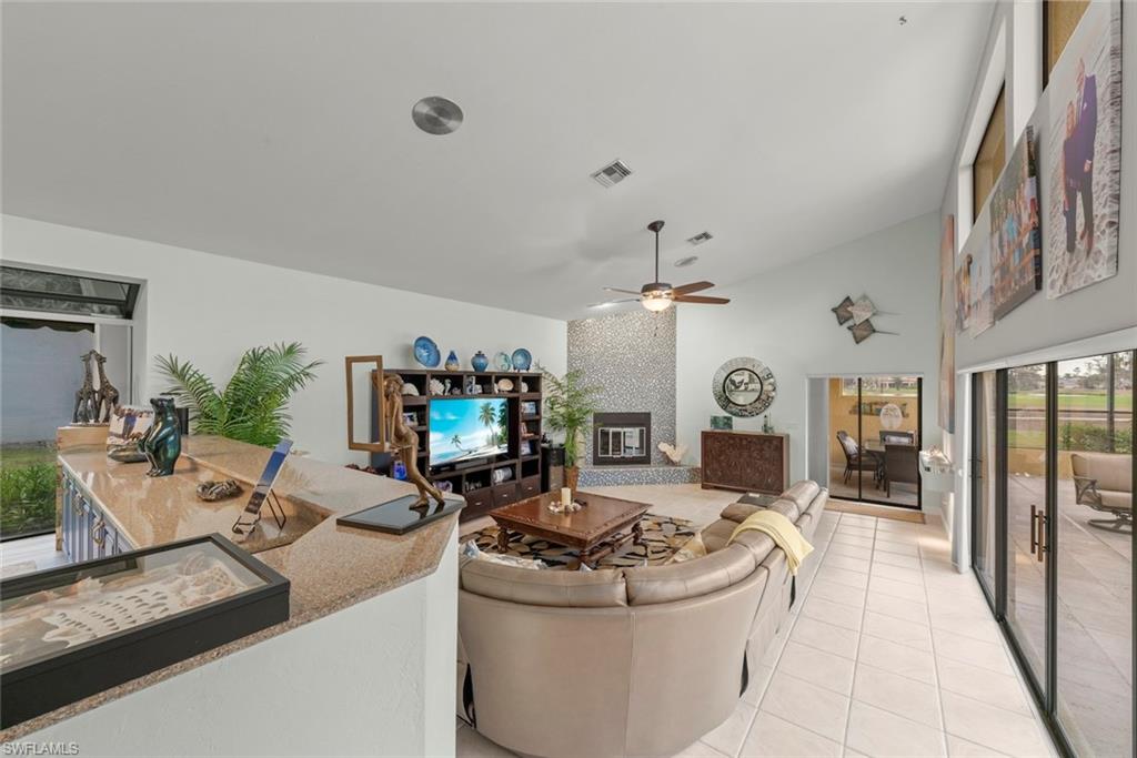 15228 Fiddlesticks Blvd Property Photo 6