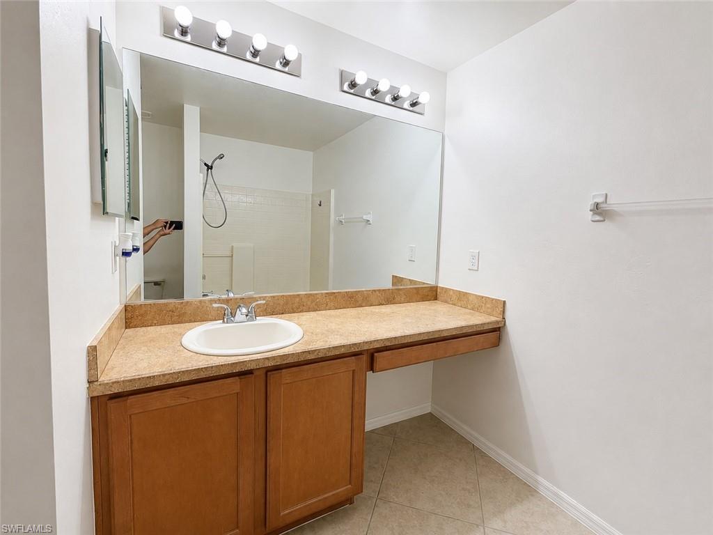 728 Santa Lucia Ave S Property Photo 13