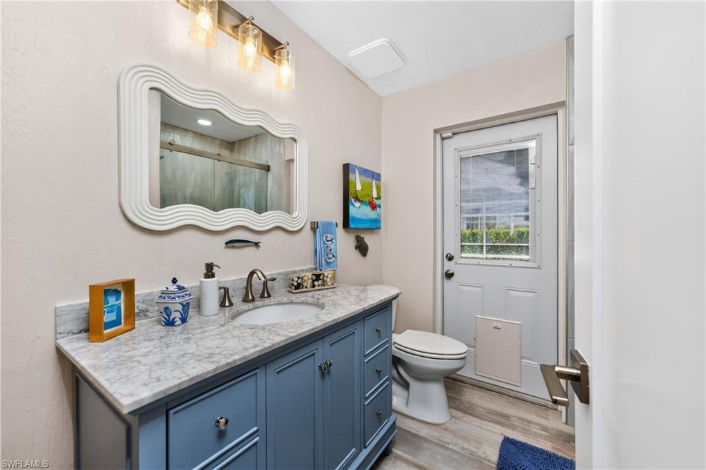 321 Capri Isles Ct Property Photo 36