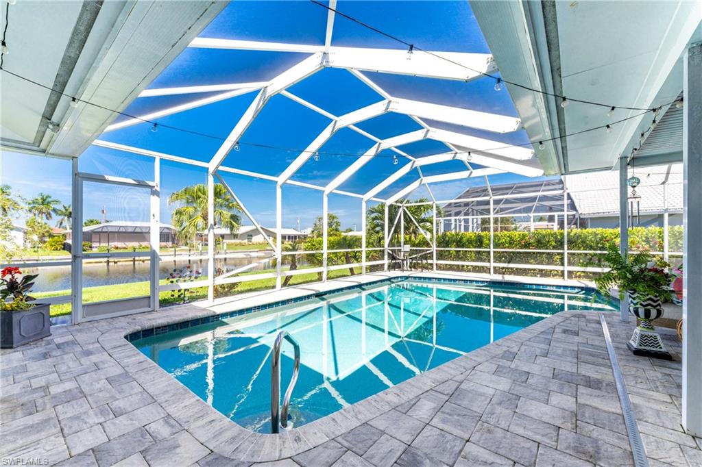 321 Capri Isles Ct Property Photo 41