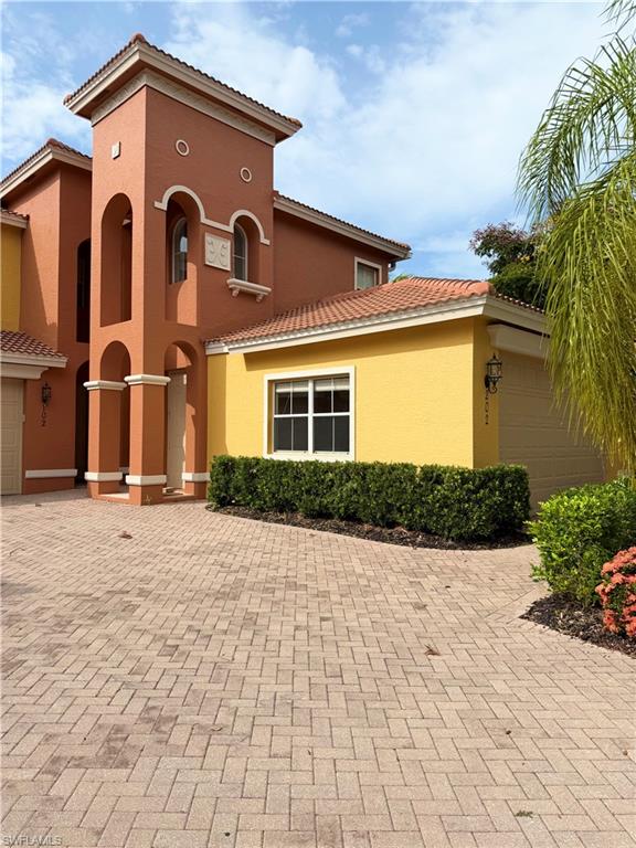 7060 San Lorenzo CT 202 Property Photo 1