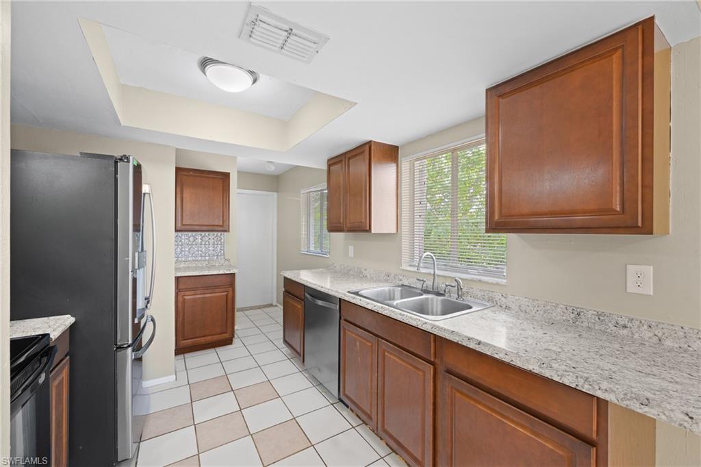 8121 Winged Foot Dr Property Photo 9