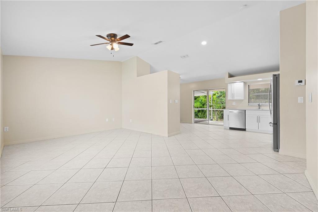 18500 Tampa Rd Property Photo 4