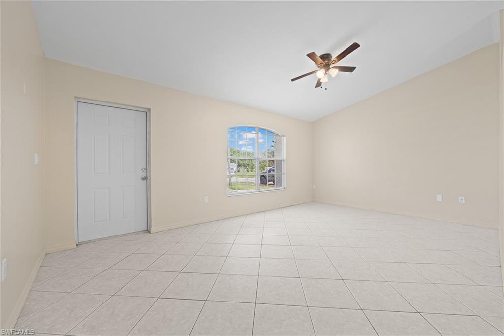 18500 Tampa Rd Property Photo 7