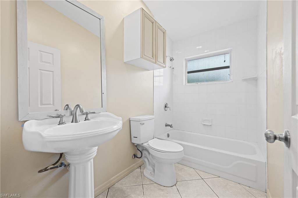 18500 Tampa Rd Property Photo 18
