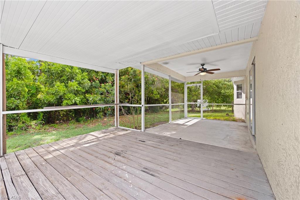18500 Tampa Rd Property Photo 21