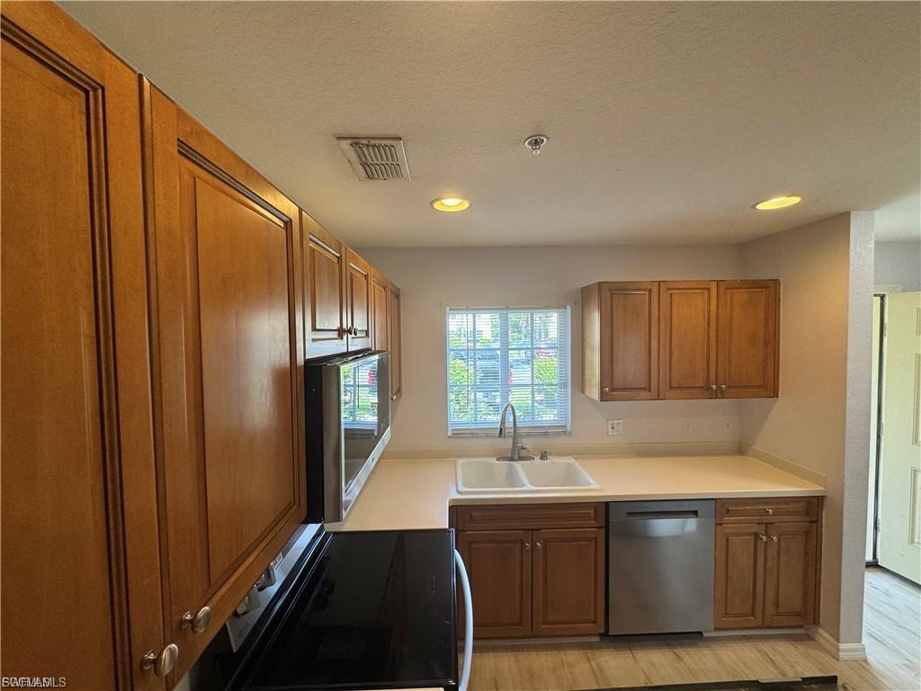 9445 Ivy Brook Run 1108 Property Photo 4