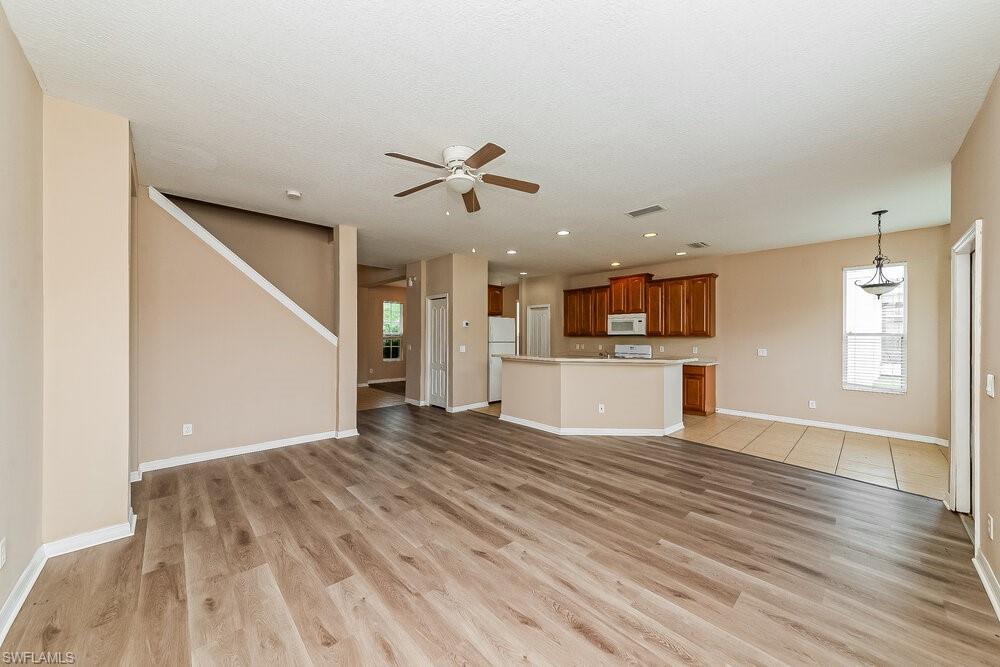 6305 36th Ct E Property Photo 5