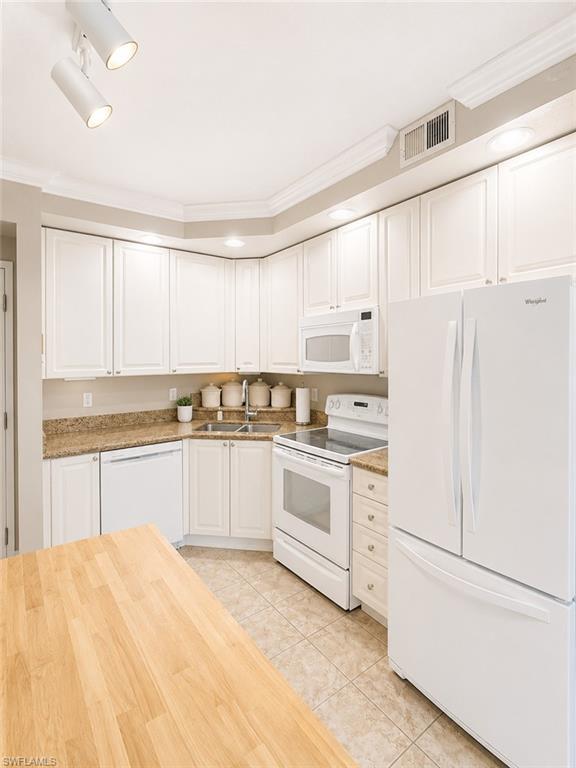 2825 Palm Beach Blvd 218 Property Photo 6