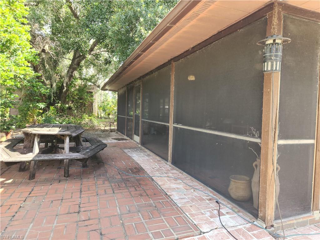 1107 N 11th St Property Photo 5