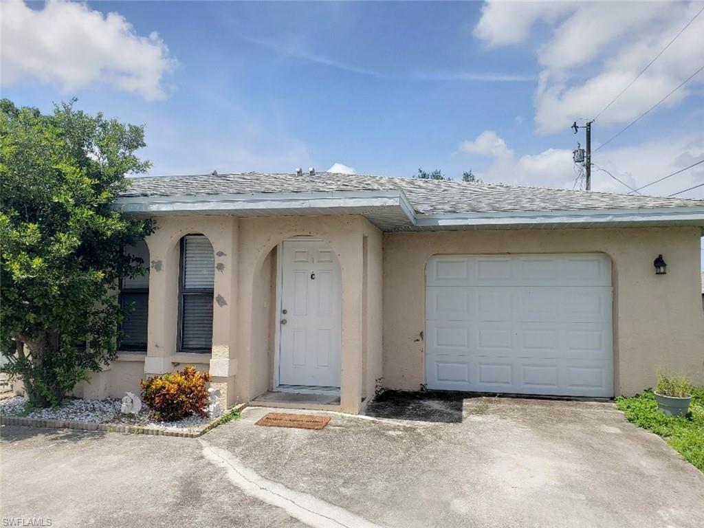 405 SE Van Loon TER C Property Photo 1