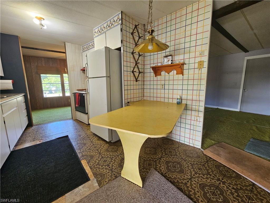 18210 Deuce Rd Property Photo 5