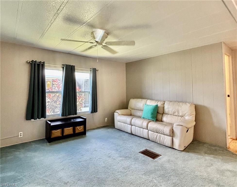 518 Pine Tree Ct Property Photo 10