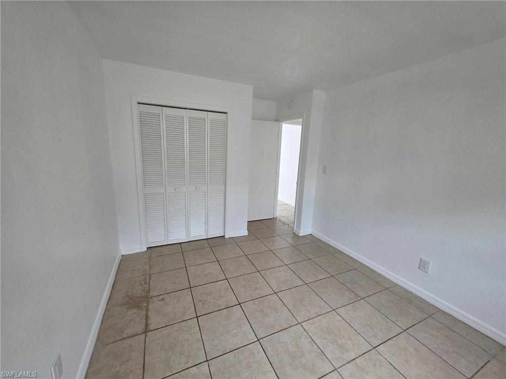 2452 Stella St 106 Property Photo 4