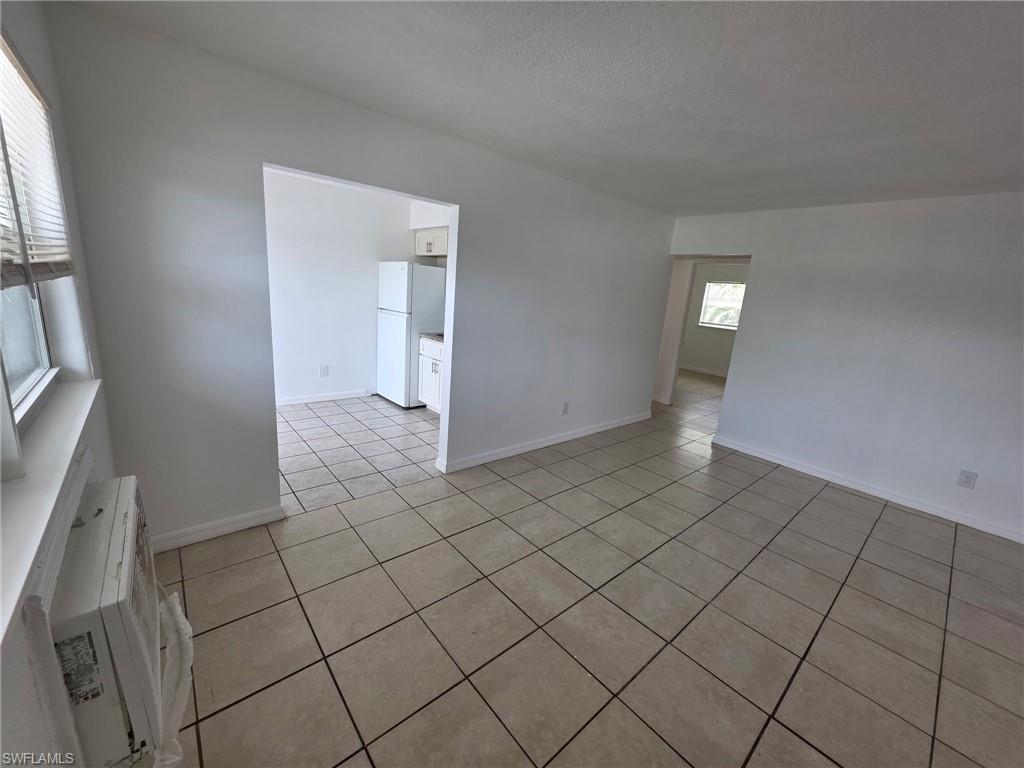 2452 Stella St 106 Property Photo 9