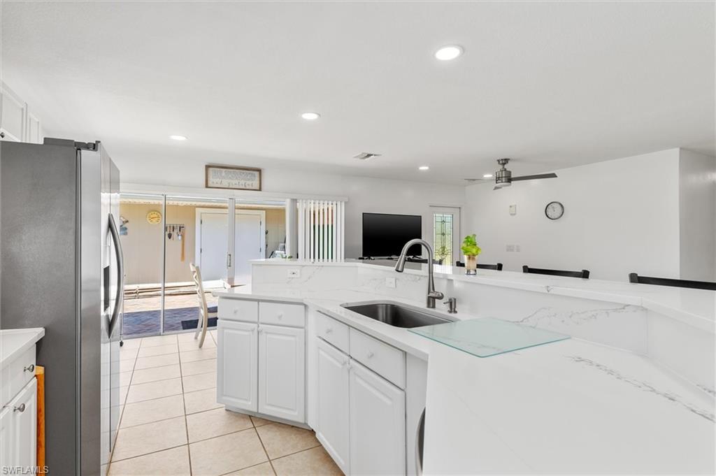 18579 Robinson Ave Property Photo 8