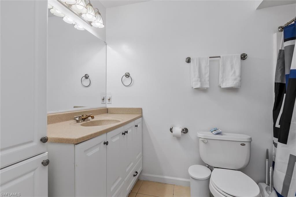 18579 Robinson Ave Property Photo 21