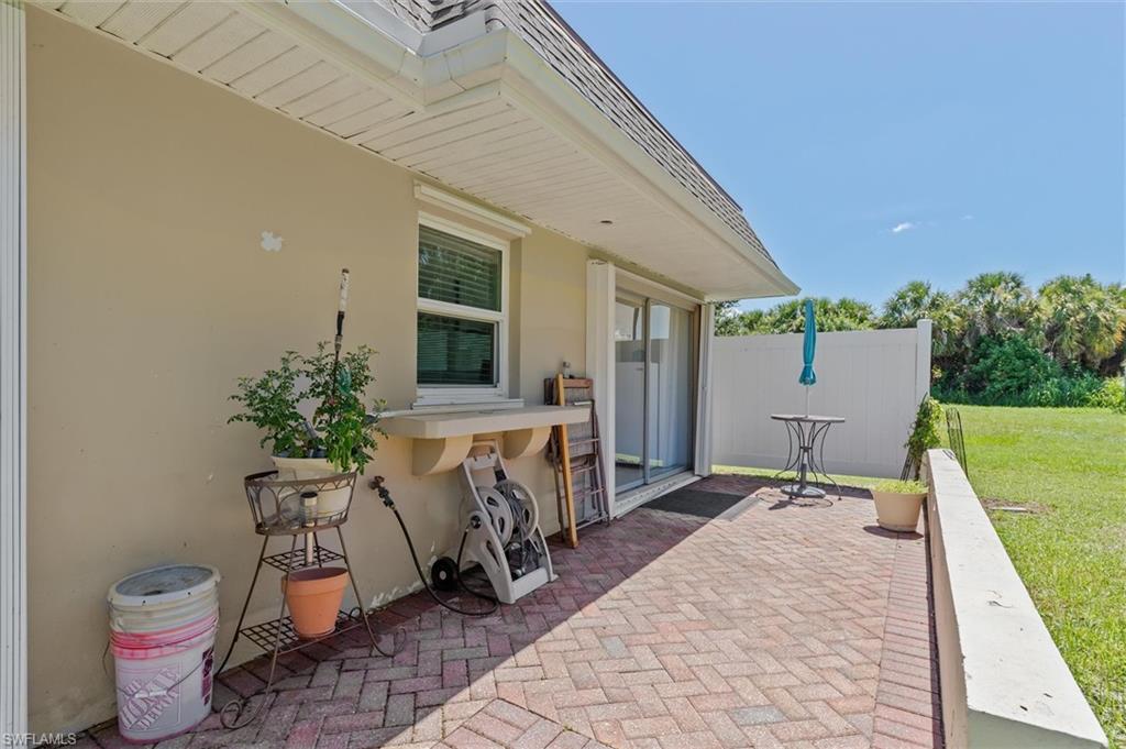 18579 Robinson Ave Property Photo 31