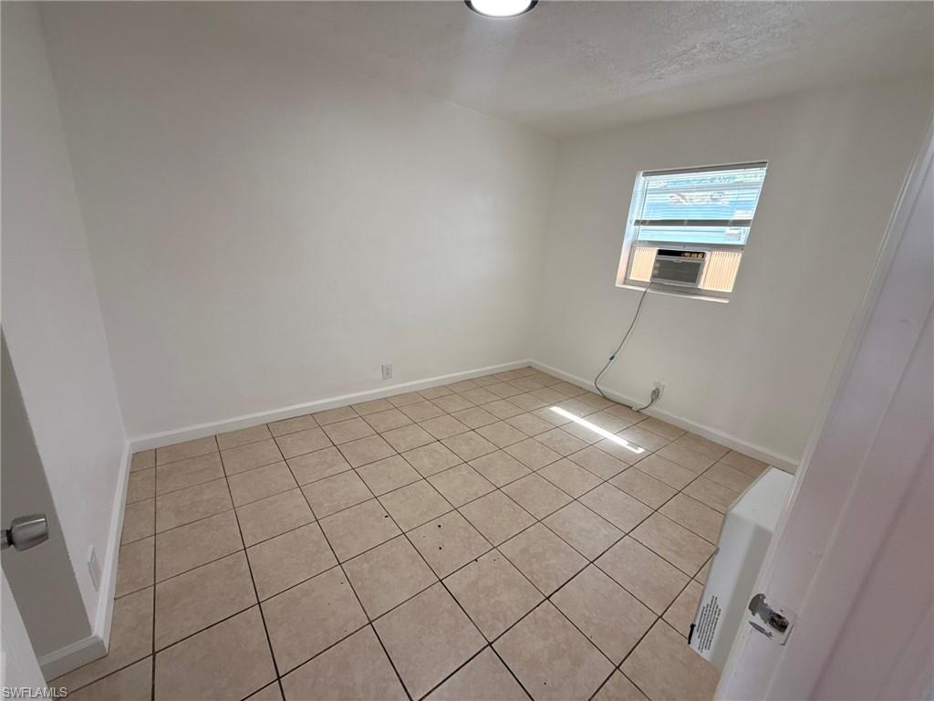 3049 2nd St 2 Property Photo 6