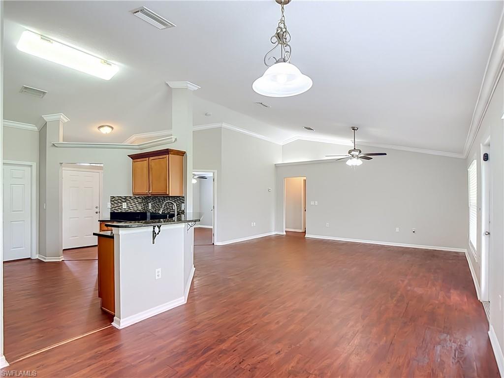3511 Sw 8th Pl Property Photo 6