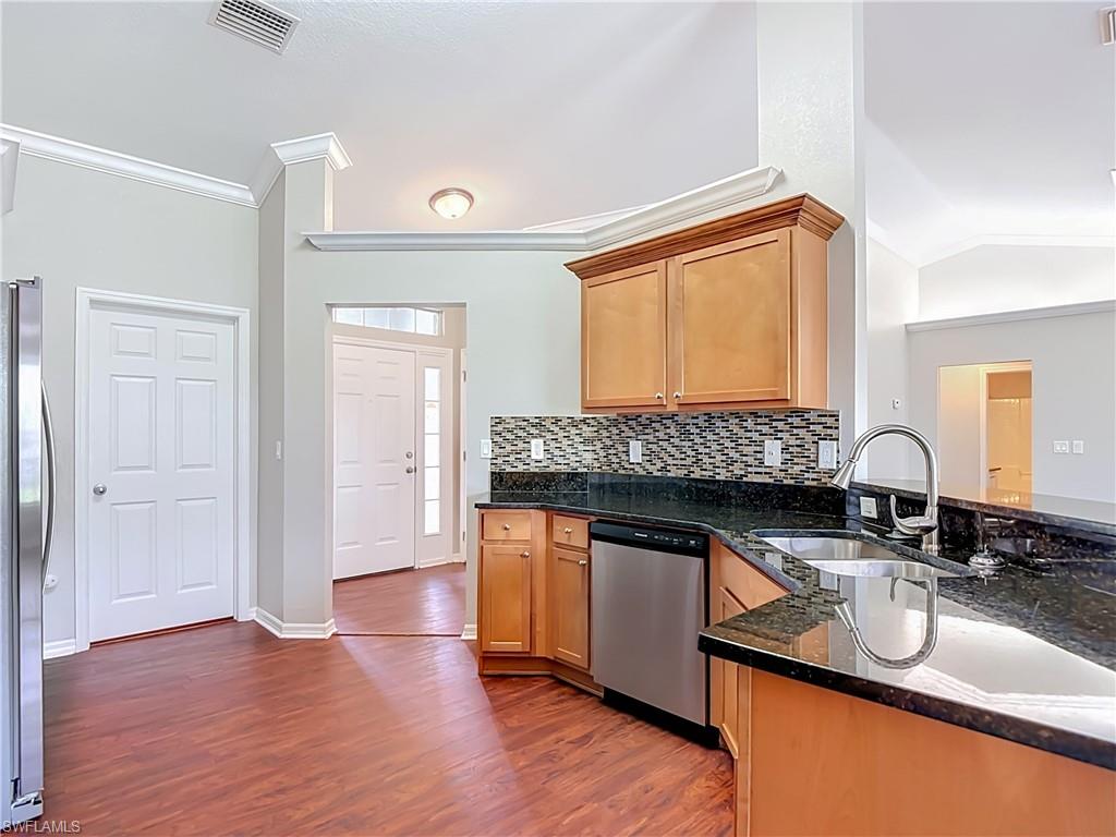 3511 Sw 8th Pl Property Photo 8
