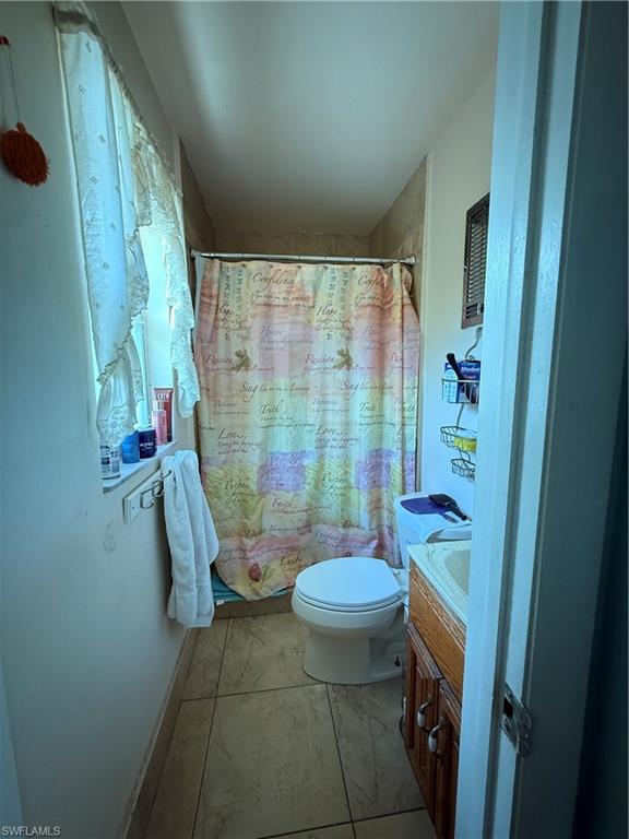 1379 Golf Dr Property Photo 7