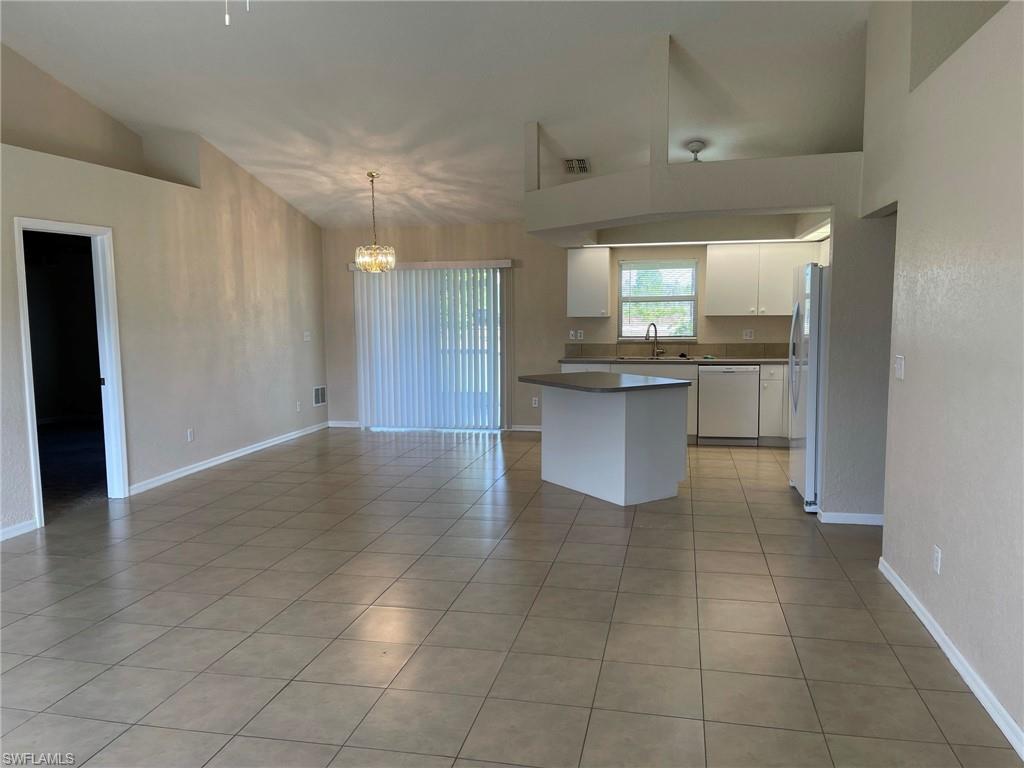 1835 Nw 31st Ter Property Photo 3