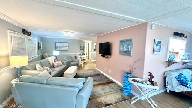 5714 Captain John Smith Loop Property Photo 11