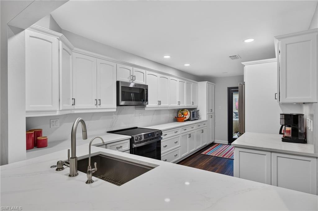 4830 Springline Dr Property Photo 1