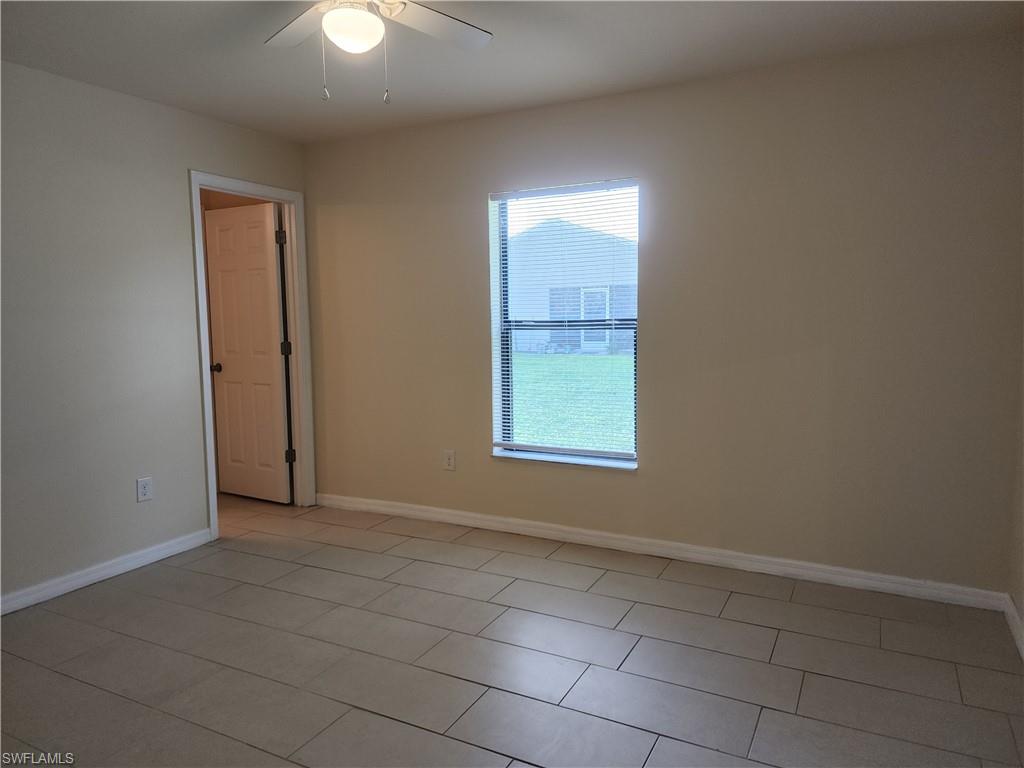 121 Sw 16th Ter Property Photo 5