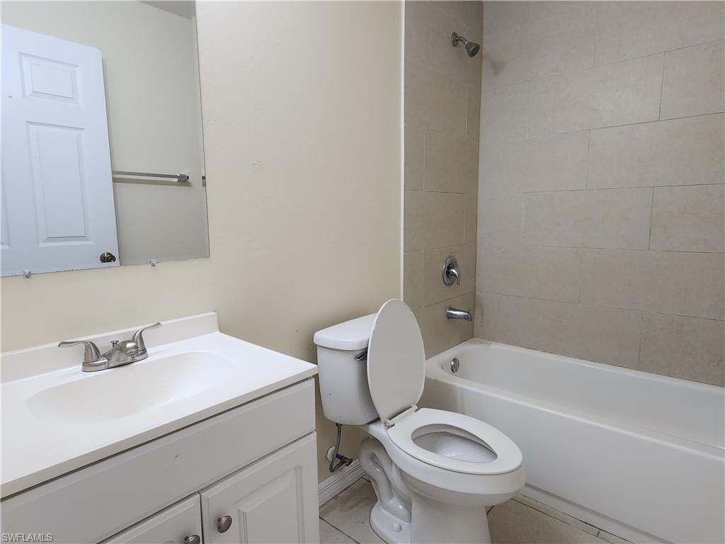 121 Sw 16th Ter Property Photo 9