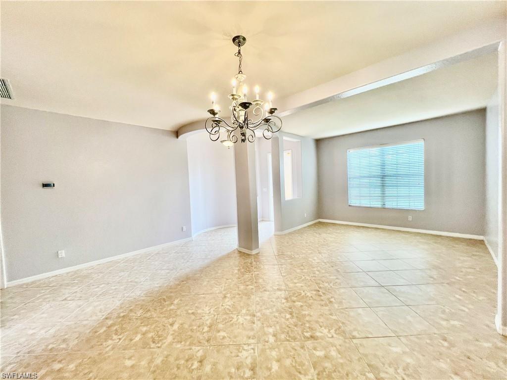 12074 Country Day Cir Property Photo 2