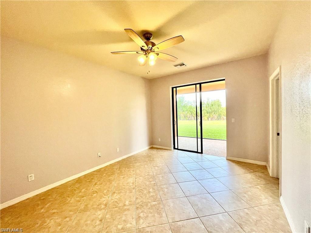 12074 Country Day Cir Property Photo 6
