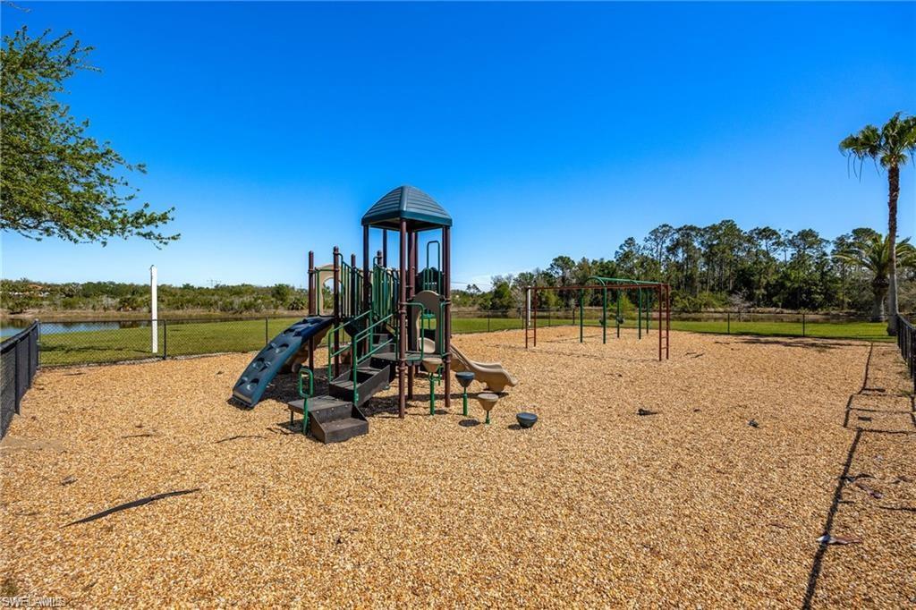 12074 Country Day Cir Property Photo 23