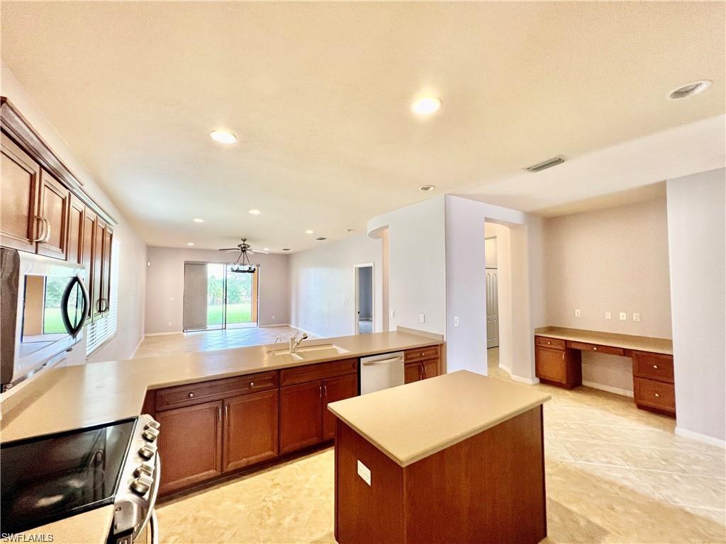 12074 Country Day Cir Property Photo 28