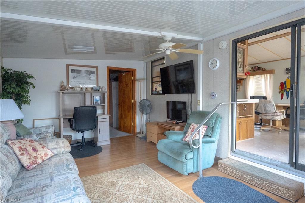 183 Caravan Cir Property Photo 4