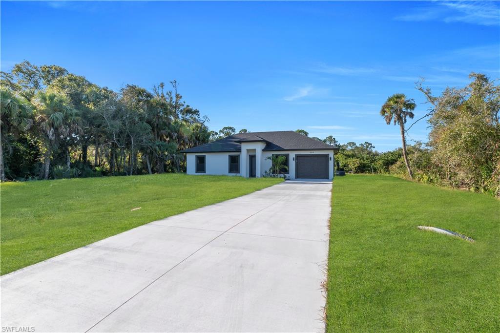 644 Woodcrest Dr Property Photo 4