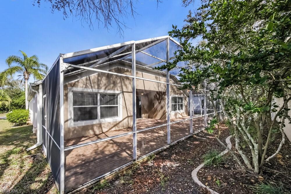 304 Fareham Dr Property Photo 16