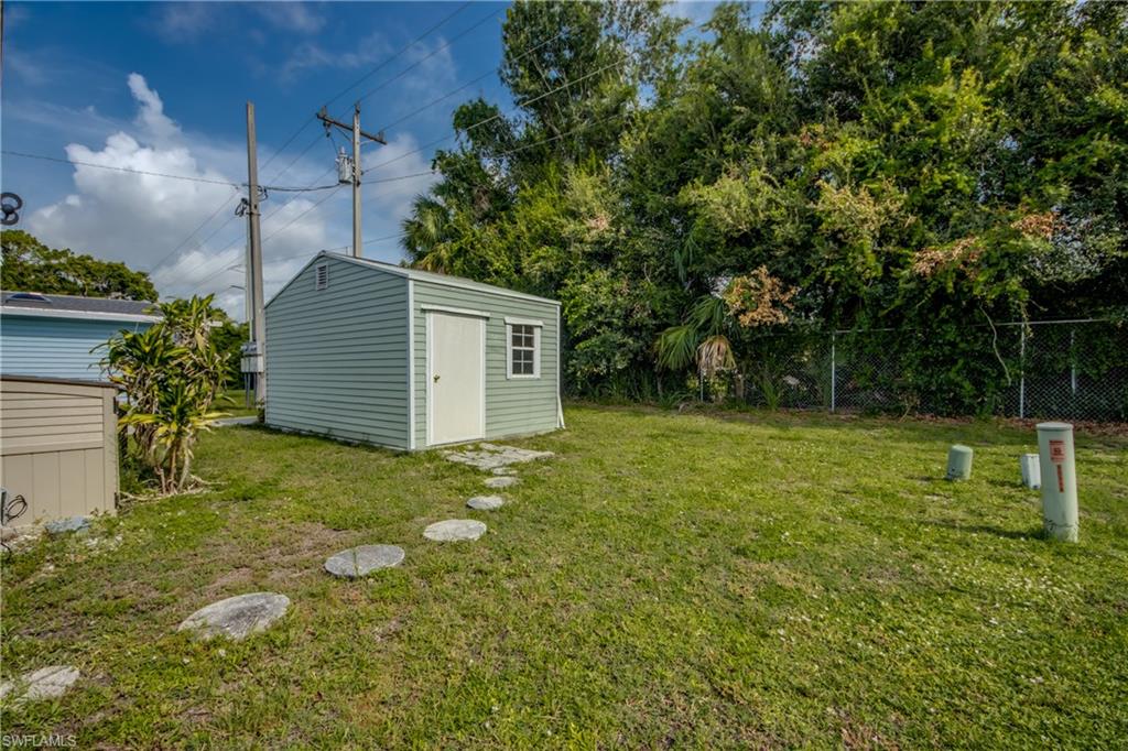 229 Shrub Ln N Property Photo 32