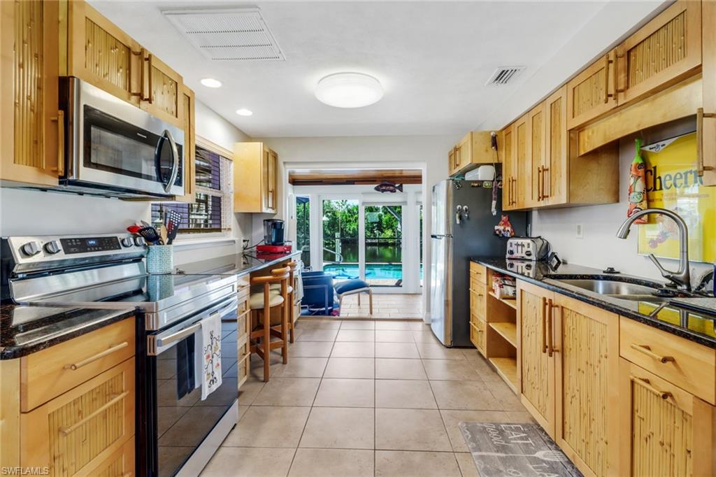 5251-5253 Serenity Cv Property Photo 4