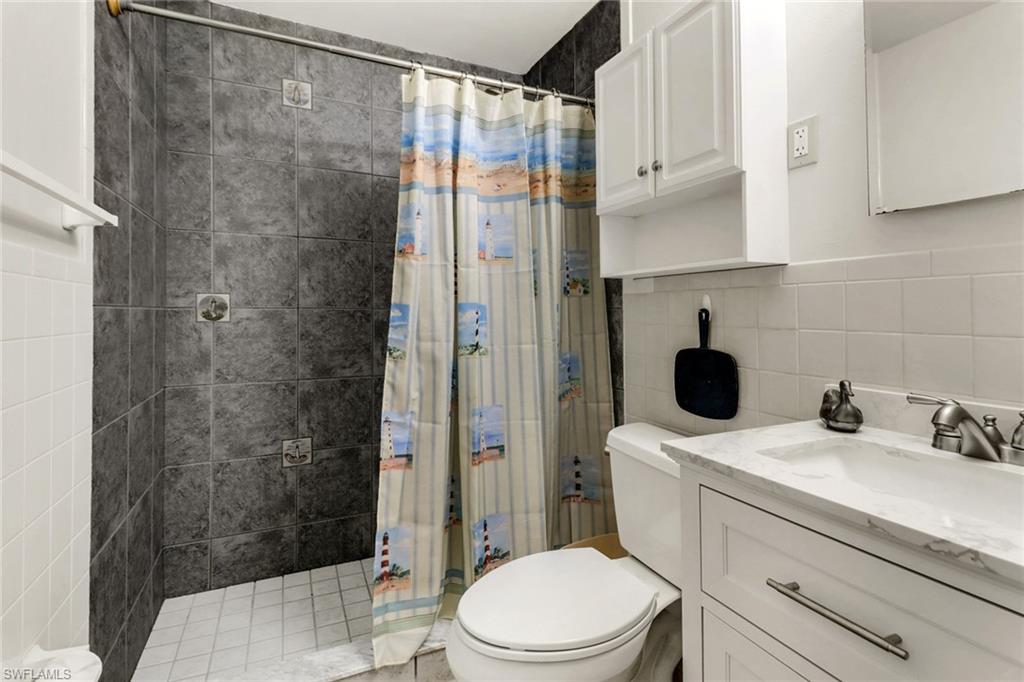 5251-5253 Serenity Cv Property Photo 17