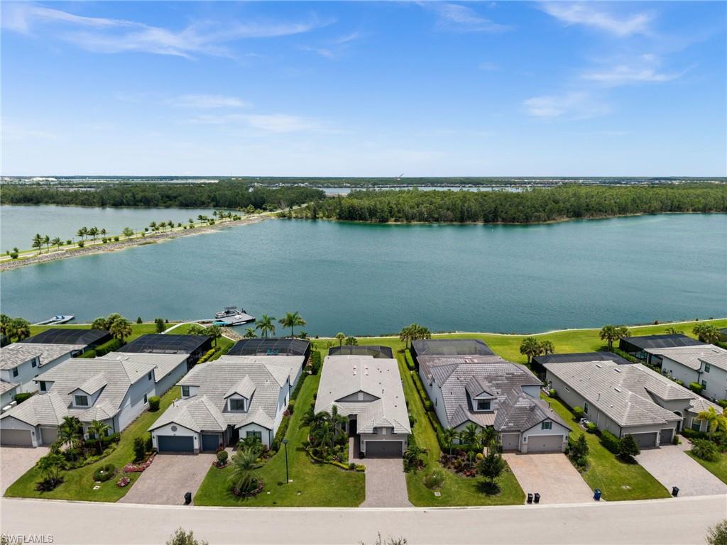 19025 Aqua Shore Dr Property Photo 3
