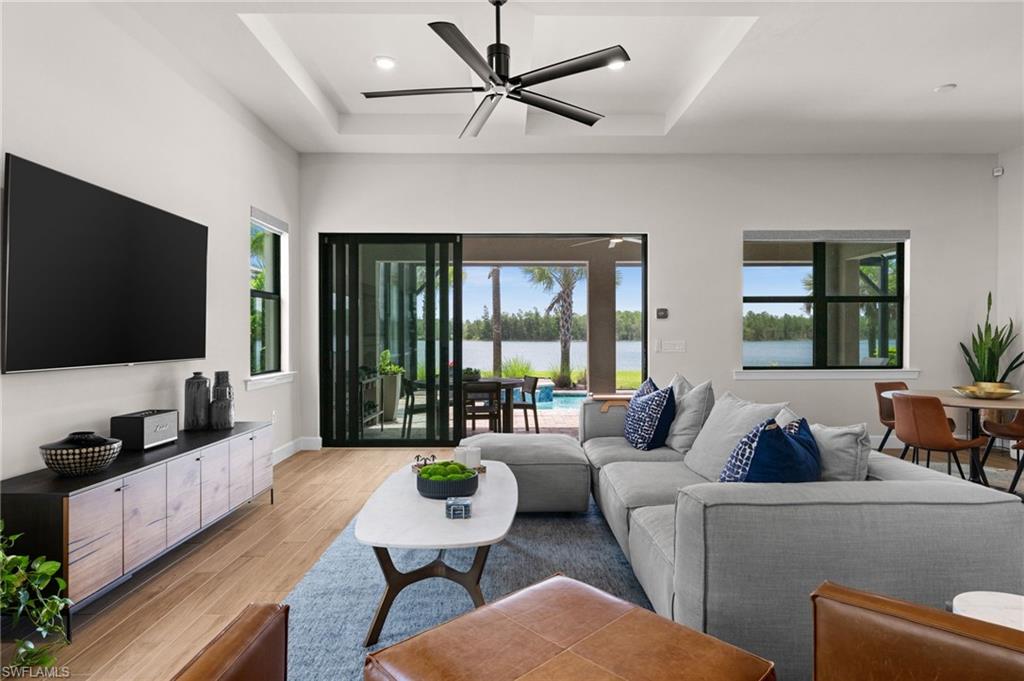 19025 Aqua Shore Dr Property Photo 12