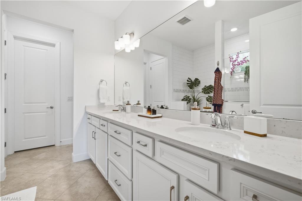 17033 Pine Lily Ln Property Photo 10