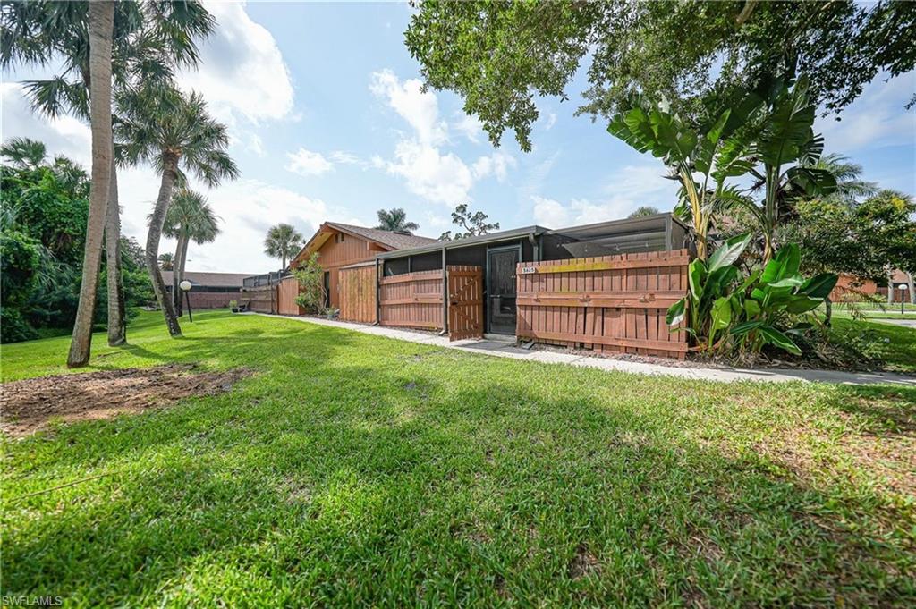 5625 Foxlake Dr Property Photo 1