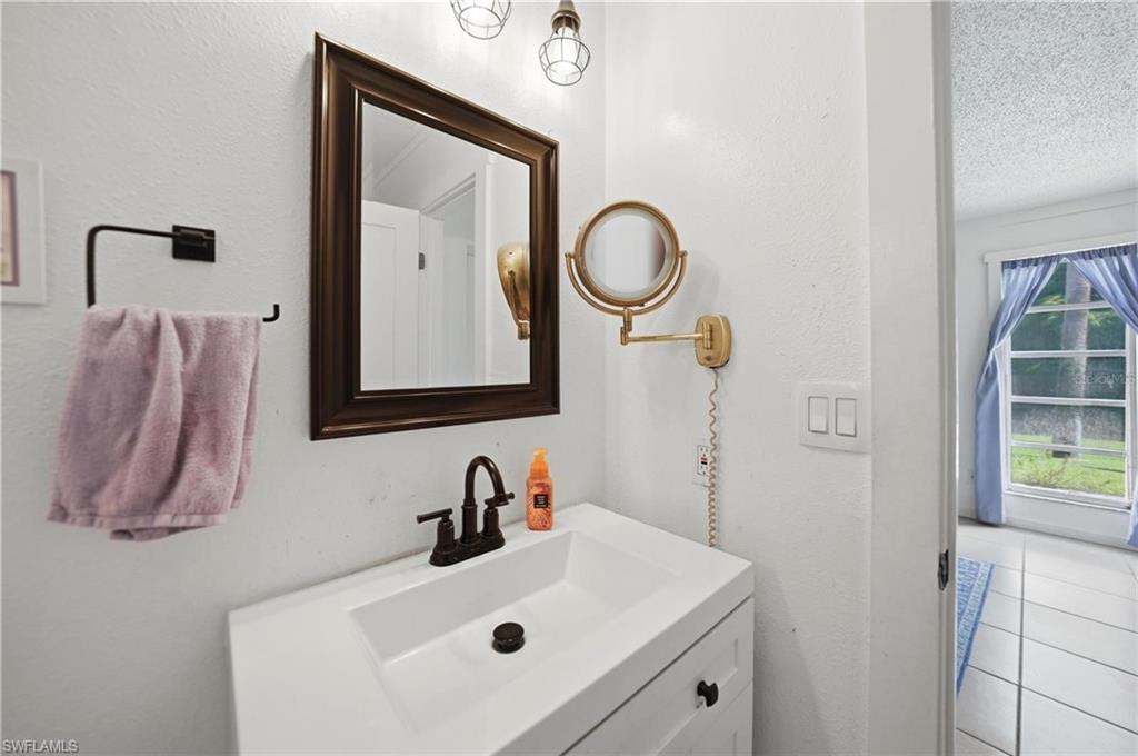 5625 Foxlake Dr Property Photo 14