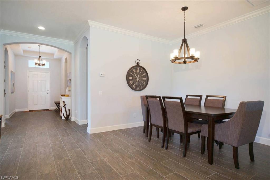 2772 Lambay Ct Property Photo 4